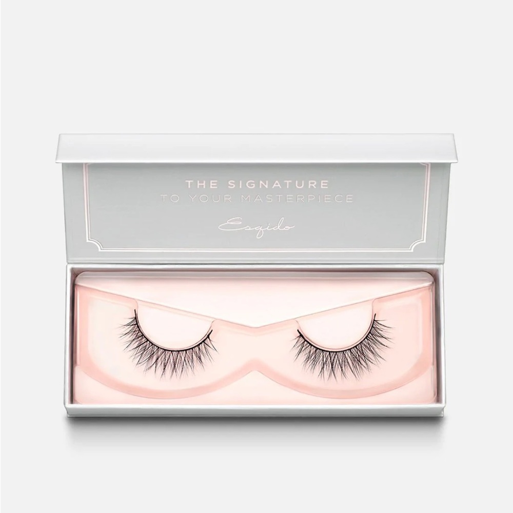 4 Esqido false lashes - 2 of oh so sweet & 2 of little black lash